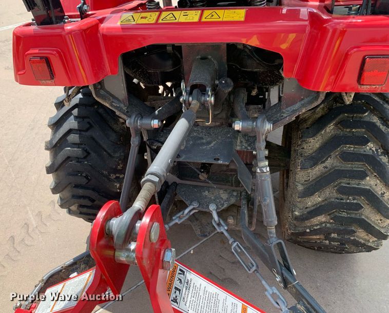image for item JT9776 2022 Massey Ferguson GC1725 MFWD tractor