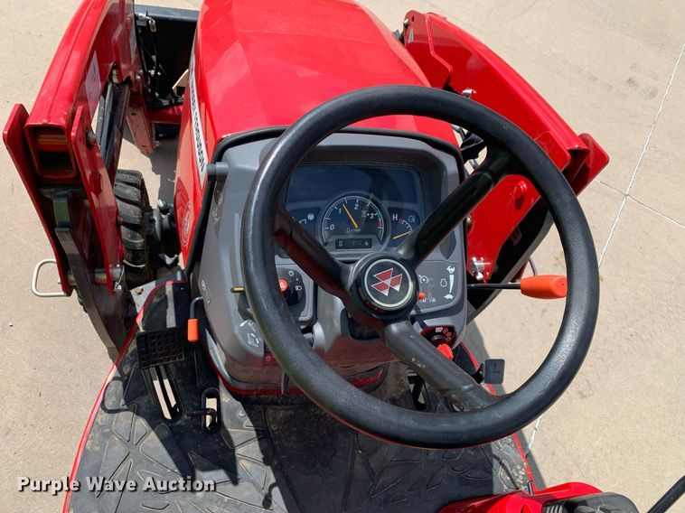 image for item JT9776 2022 Massey Ferguson GC1725 MFWD tractor