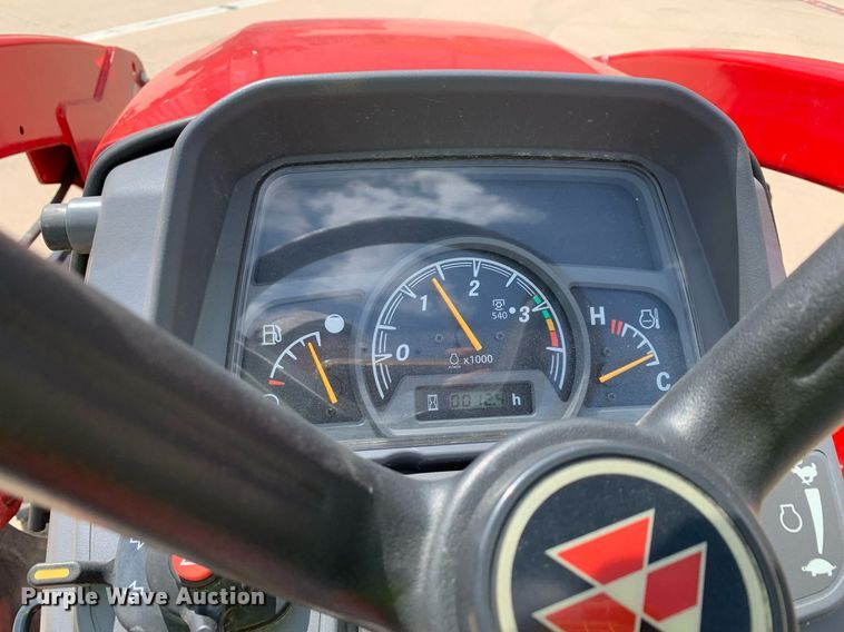 image for item JT9776 2022 Massey Ferguson GC1725 MFWD tractor