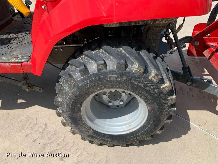 image for item JT9776 2022 Massey Ferguson GC1725 MFWD tractor