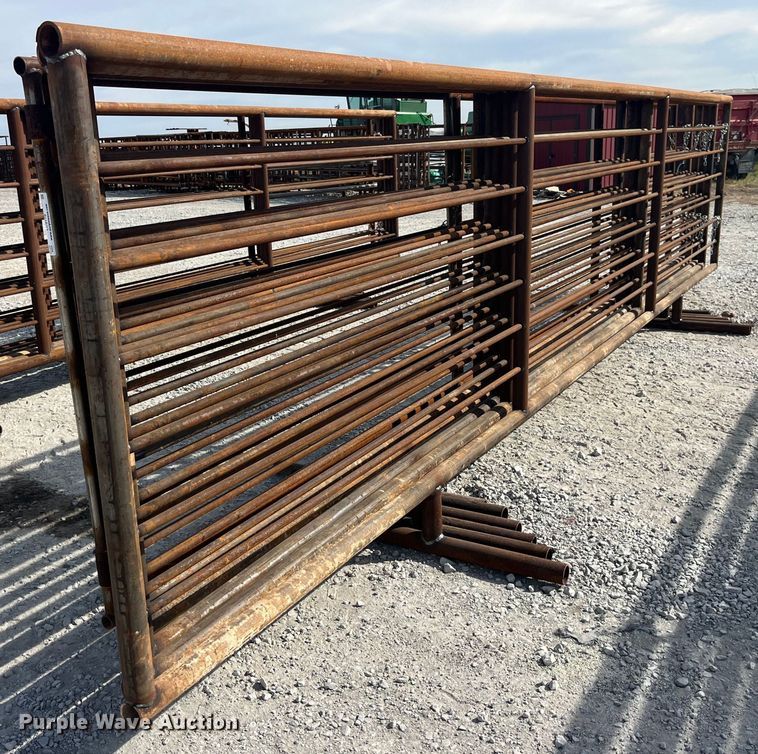image for item LC9178 (6) 24' L livestock panels 