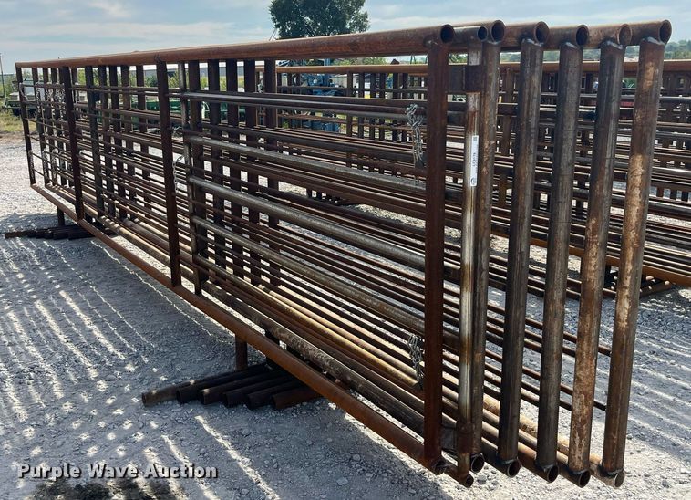 image for item LC9178 (6) 24' L livestock panels 