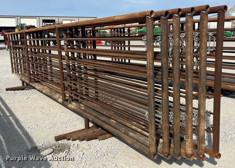 image for item LC9178 (6) 24' L livestock panels 