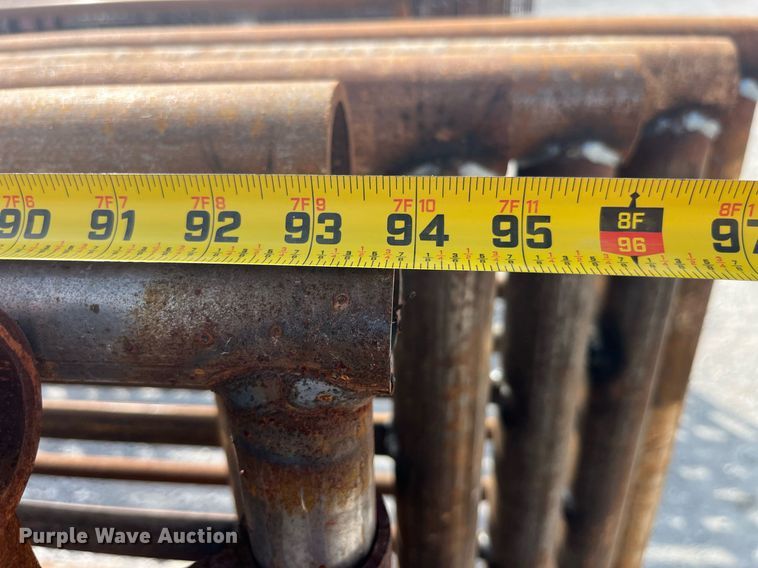 image for item LC9178 (6) 24' L livestock panels 