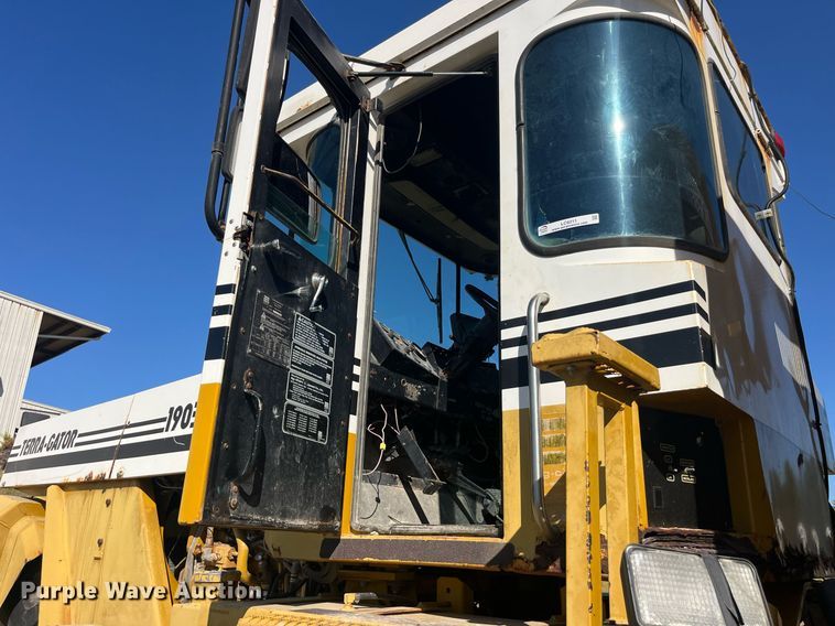 image for item LC9211 Terra Gator 1903 applicator