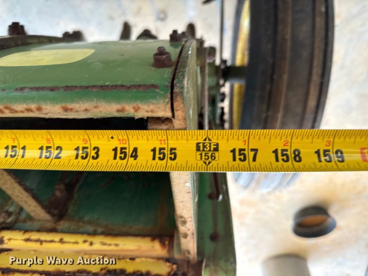 image for item NQ9747 John Deere  E0DRB grain drill