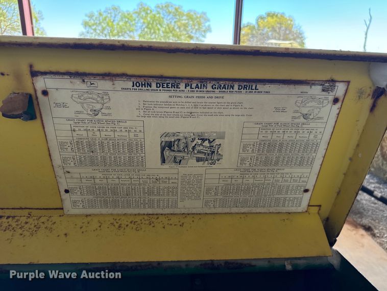 image for item NQ9747 John Deere  E0DRB grain drill