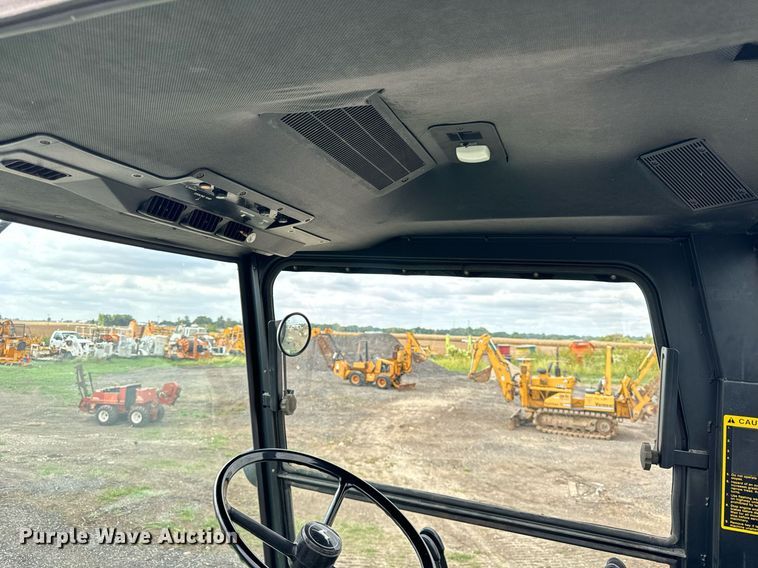 image for item OG9687 1990 John Deere  6000 sprayer