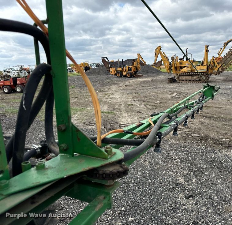 image for item OG9687 1990 John Deere  6000 sprayer