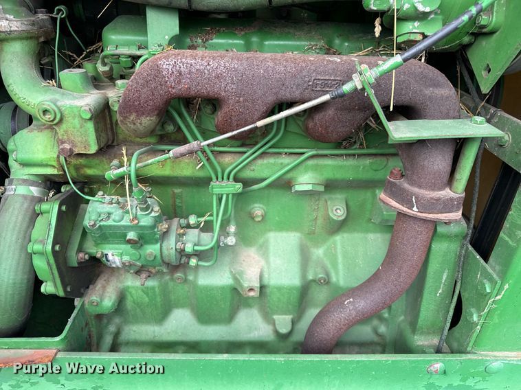 image for item OG9687 1990 John Deere  6000 sprayer
