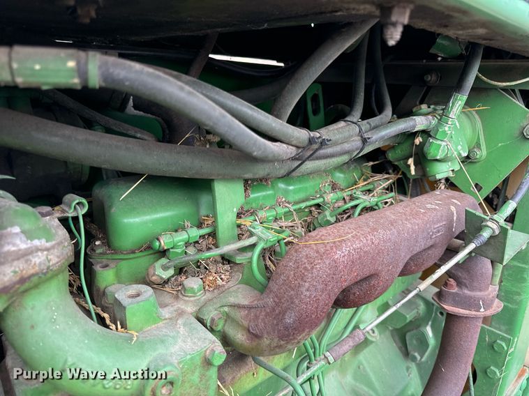 image for item OG9687 1990 John Deere  6000 sprayer