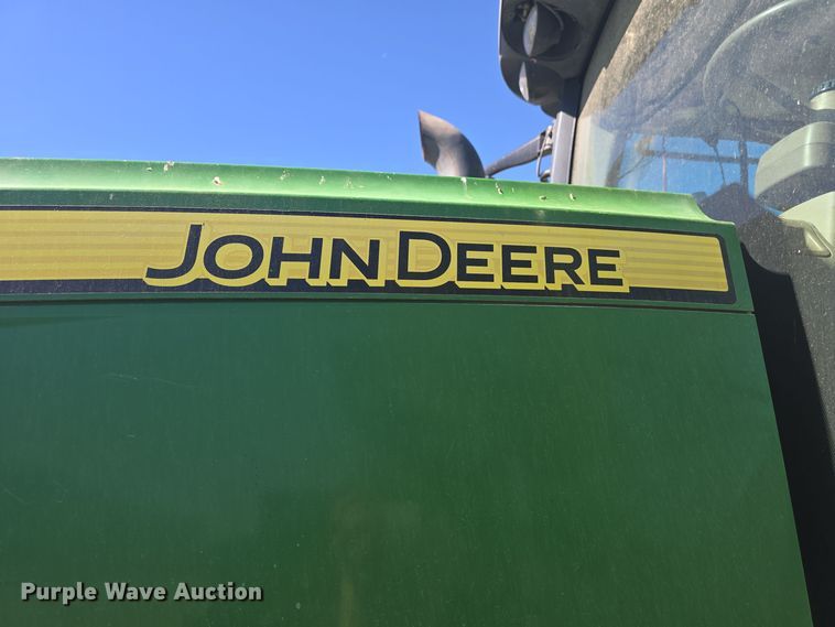 image for item OH9783 2013 John Deere 7215R MFWD tractor