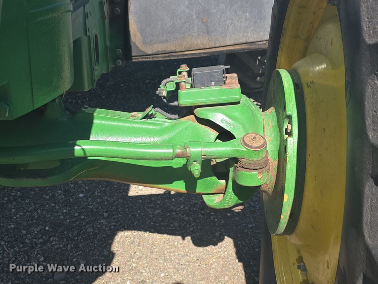 image for item OH9783 2013 John Deere 7215R MFWD tractor