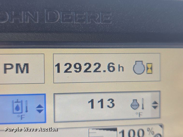 image for item OH9783 2013 John Deere 7215R MFWD tractor