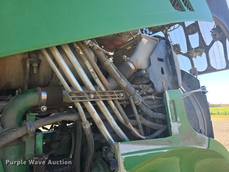 image for item OH9783 2013 John Deere 7215R MFWD tractor