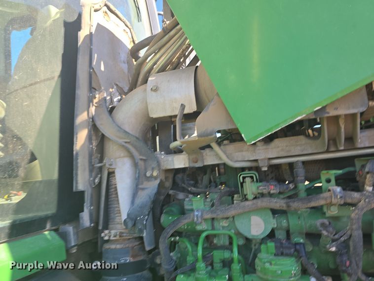 image for item OH9783 2013 John Deere 7215R MFWD tractor