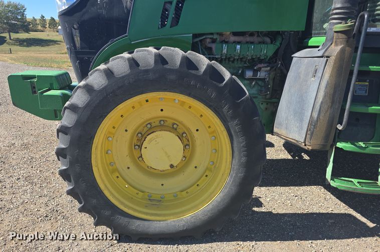 image for item OH9783 2013 John Deere 7215R MFWD tractor