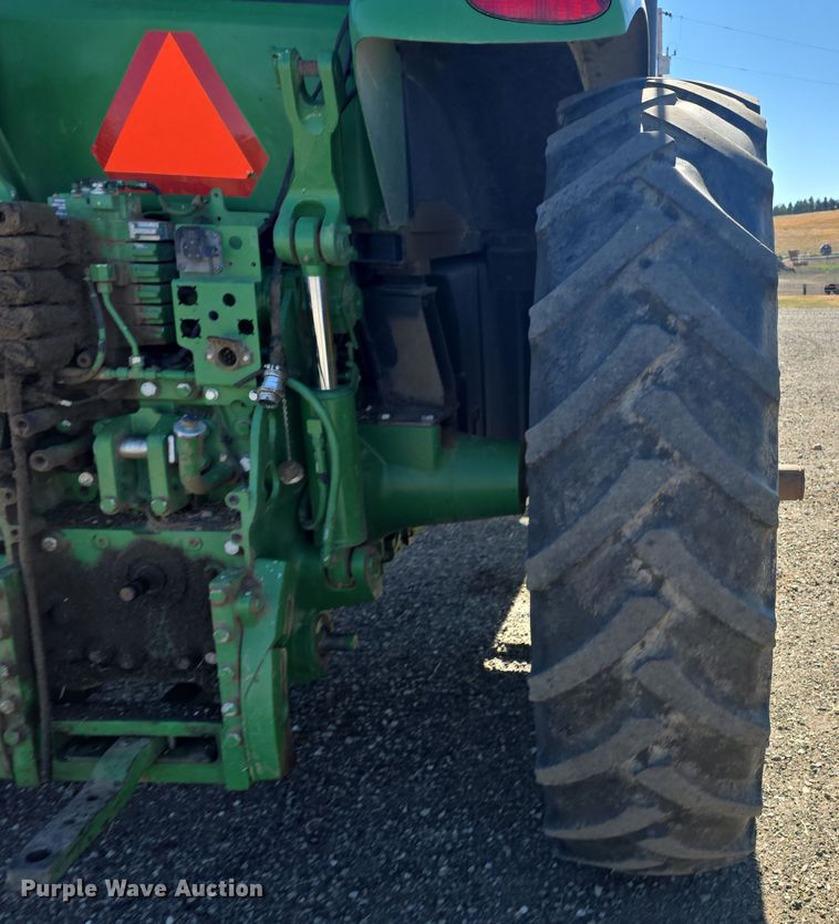 image for item OH9783 2013 John Deere 7215R MFWD tractor