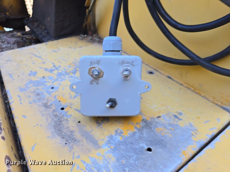 image for item OH9793 1991 SMI 2500 snow blower