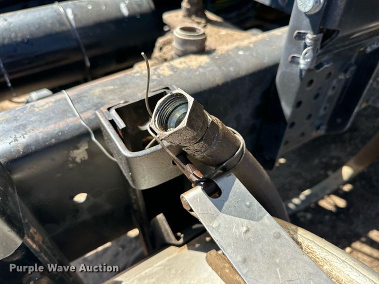 image for item DD3267 2010 Freightliner  Cascadia semi truck