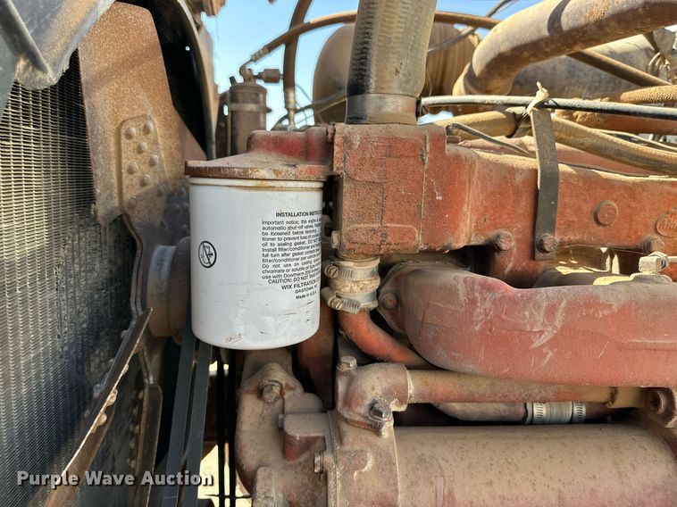 image for item DD3293 1981 Mack R685ST semi truck