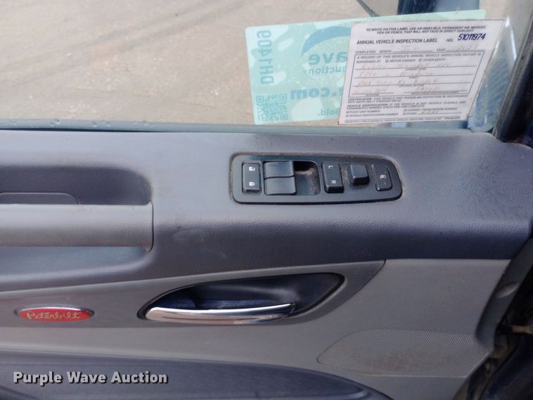 image for item DH1409 2016 Peterbilt  579 semi truck