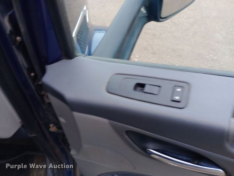 image for item DH1409 2016 Peterbilt  579 semi truck