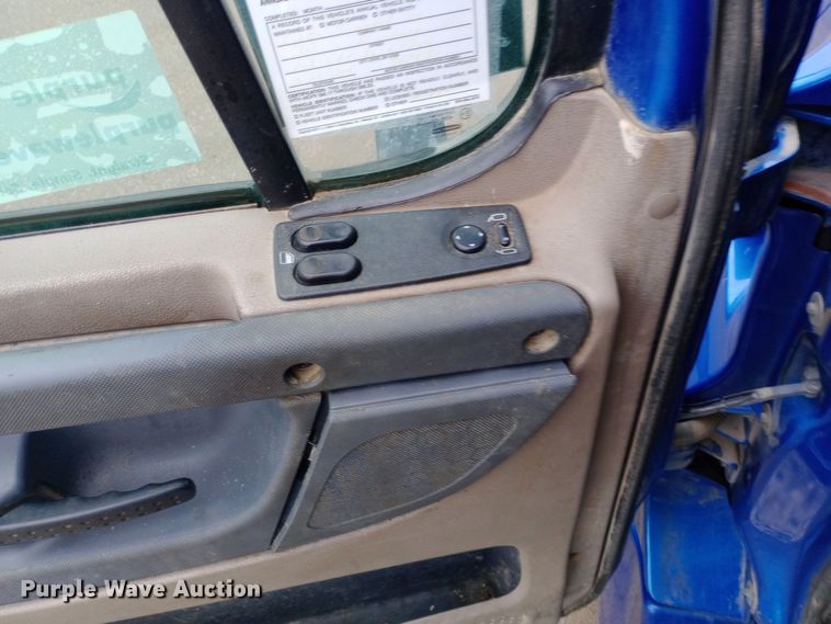 image for item DH1411 2014 Freightliner  Cascadia semi truck