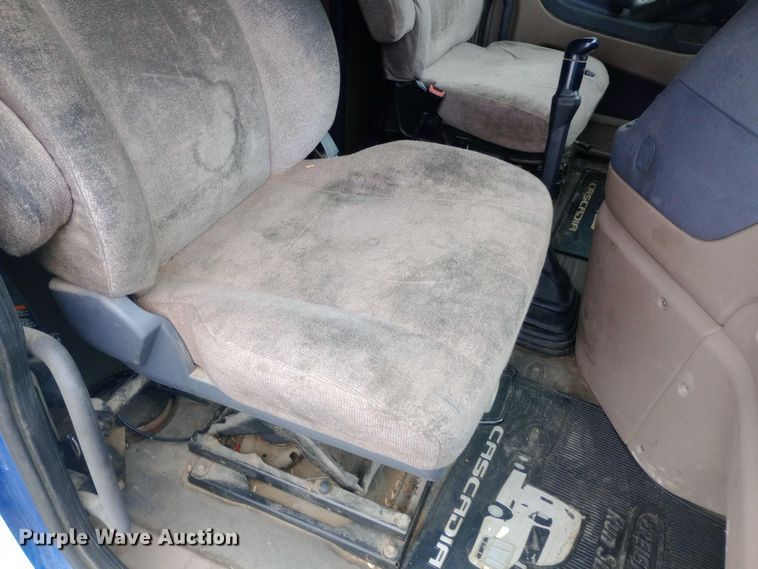 image for item DH1411 2014 Freightliner  Cascadia semi truck