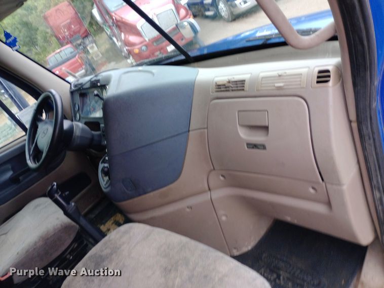 image for item DH1411 2014 Freightliner  Cascadia semi truck