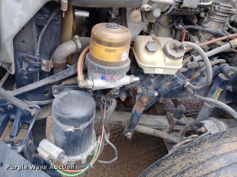 image for item DH1411 2014 Freightliner  Cascadia semi truck