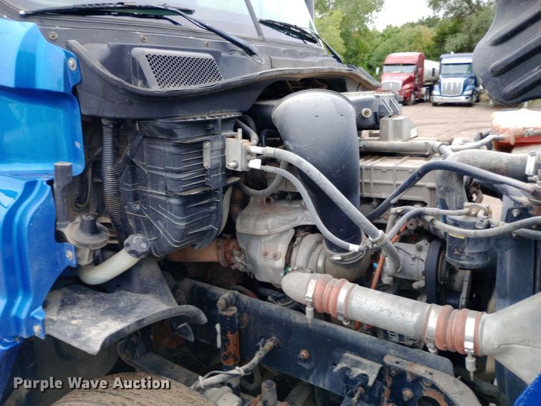 image for item DH1411 2014 Freightliner  Cascadia semi truck