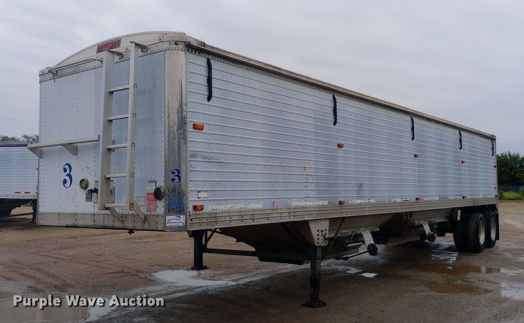 image for item DH1413 2006 Timpte Super Hopper grain trailer