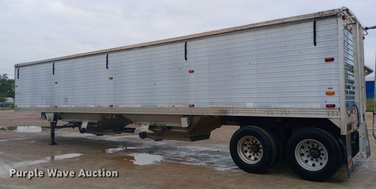 image for item DH1413 2006 Timpte Super Hopper grain trailer