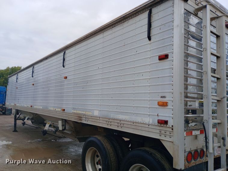 image for item DH1413 2006 Timpte Super Hopper grain trailer