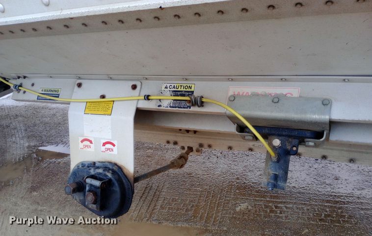 image for item DH1413 2006 Timpte Super Hopper grain trailer