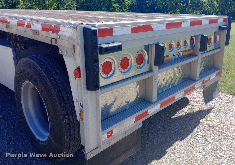 image for item DH1467 2012 Reitnouer Max Miser flatbed trailer