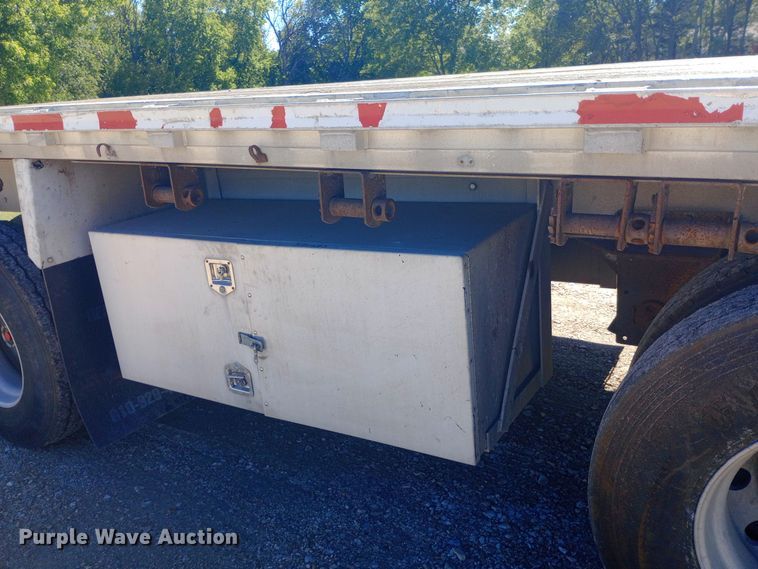 image for item DH1467 2012 Reitnouer Max Miser flatbed trailer
