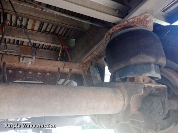 image for item DH1467 2012 Reitnouer Max Miser flatbed trailer