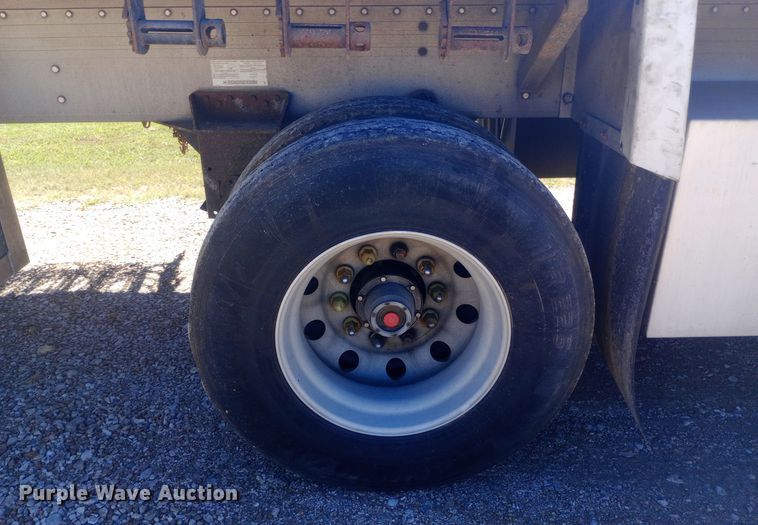 image for item DH1467 2012 Reitnouer Max Miser flatbed trailer