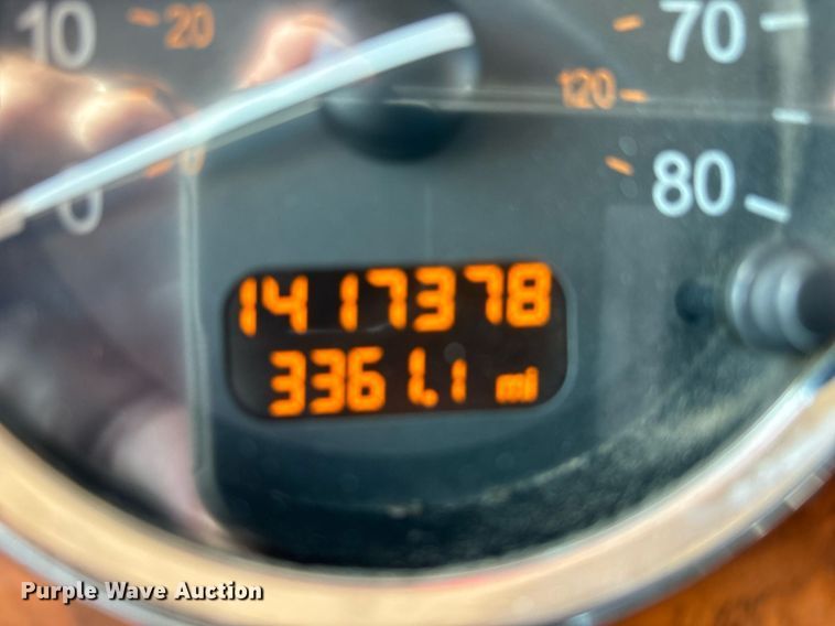 image for item DH8621 2008 Peterbilt 389 semi truck