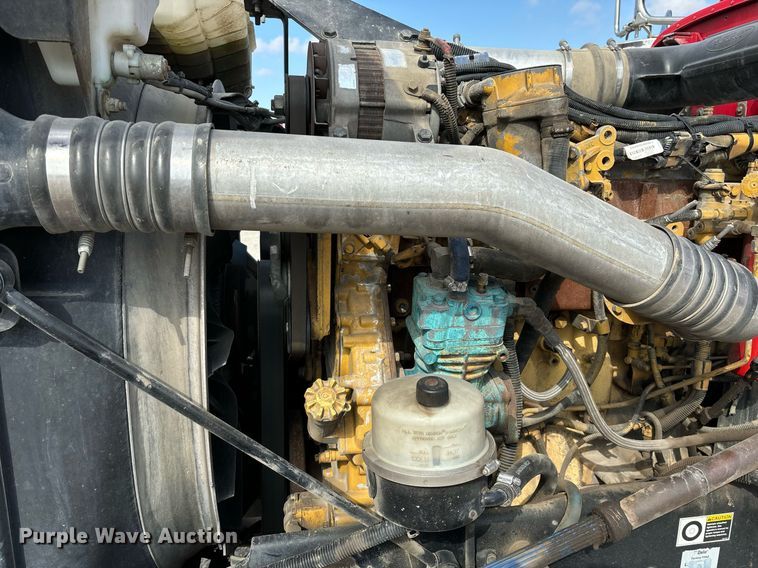 image for item DH8621 2008 Peterbilt 389 semi truck