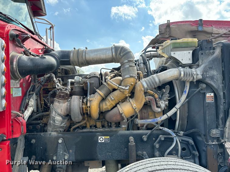 image for item DH8621 2008 Peterbilt 389 semi truck