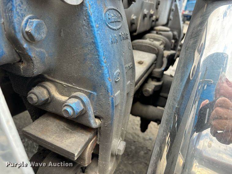 image for item DH8622 2008 Peterbilt 388 semi truck