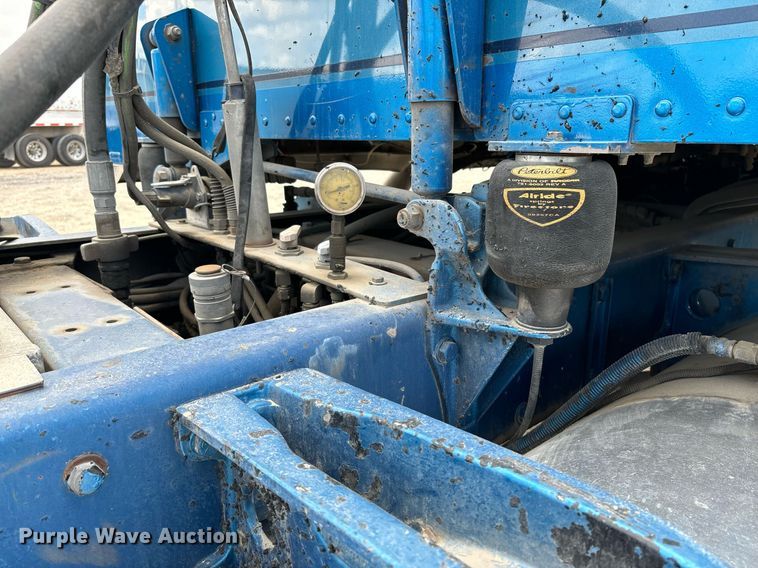 image for item DH8622 2008 Peterbilt 388 semi truck