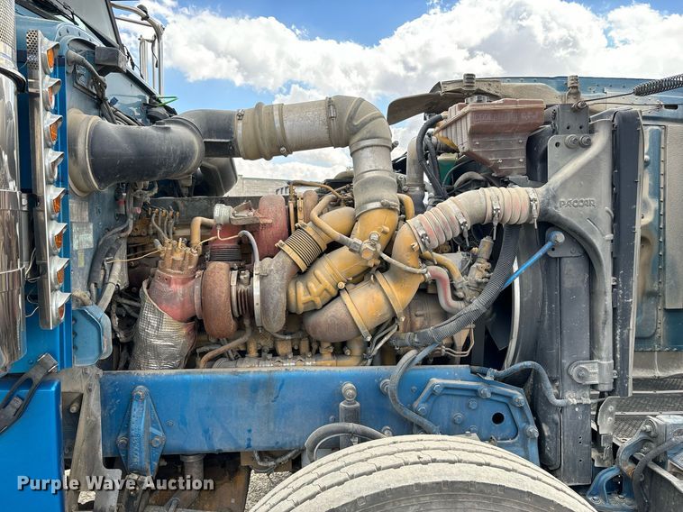 image for item DH8622 2008 Peterbilt 388 semi truck