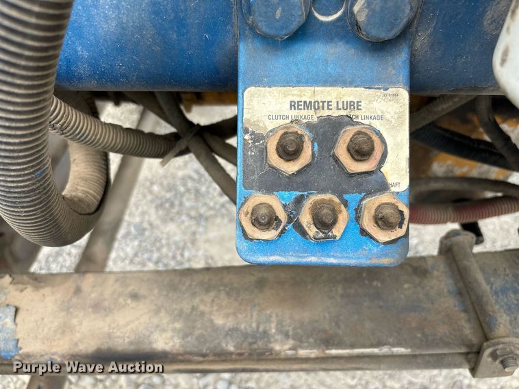 image for item DH8622 2008 Peterbilt 388 semi truck