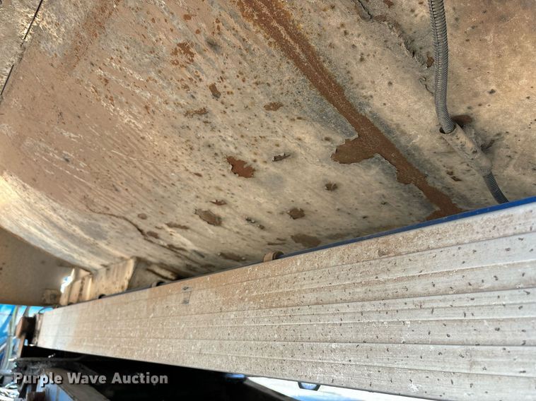 image for item DH8623 1999 American end dump trailer