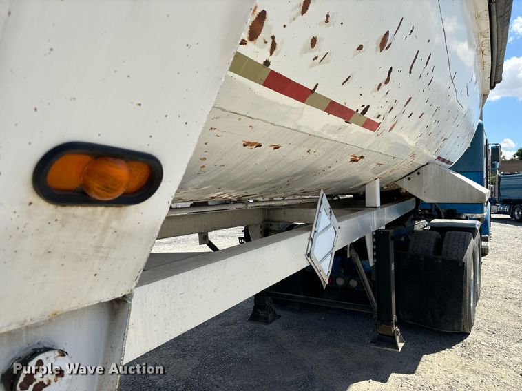 image for item DH8624 1999 ATM-4048-8 American end dump trailer