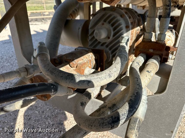 image for item DL0457 2009 CEI Pacer feed delivery trailer